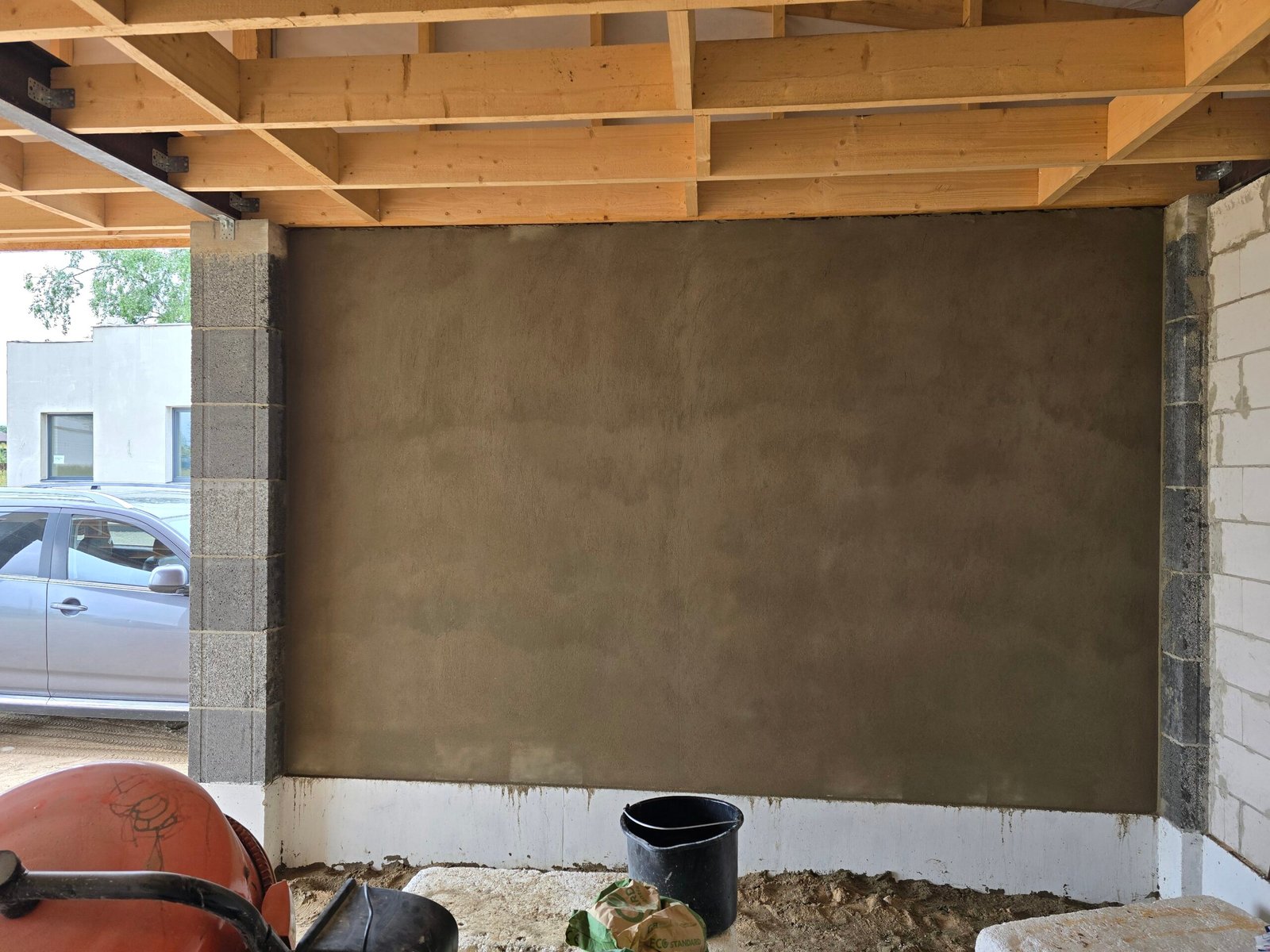 Senų sienų renovacija – tinko atnaujinimas Šiauliuose